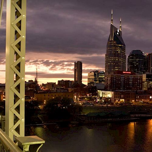 Holiday Inn Express Nashville Downtown Conf Ctr