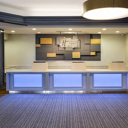 Holiday Inn Express Nashville Downtown Conf Ctr